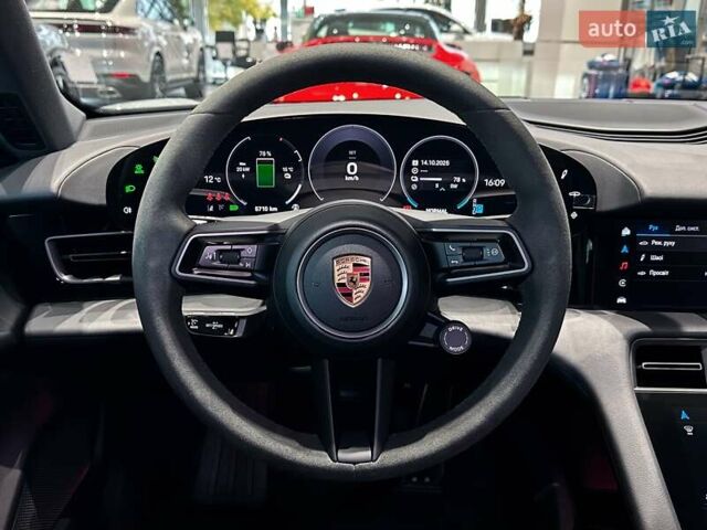 Серый Порше Тайкан, объемом двигателя 0 л и пробегом 5 тыс. км за 104000 $, фото 15 на Automoto.ua