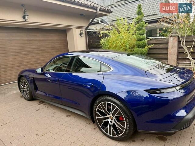 Синий Порше Тайкан, объемом двигателя 0 л и пробегом 38 тыс. км за 73000 $, фото 7 на Automoto.ua