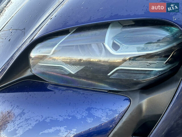 Синий Порше Тайкан, объемом двигателя 0 л и пробегом 76 тыс. км за 55000 $, фото 11 на Automoto.ua