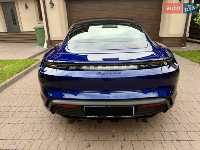 Синий Порше Тайкан, объемом двигателя 0 л и пробегом 38 тыс. км за 73000 $, фото 6 на Automoto.ua