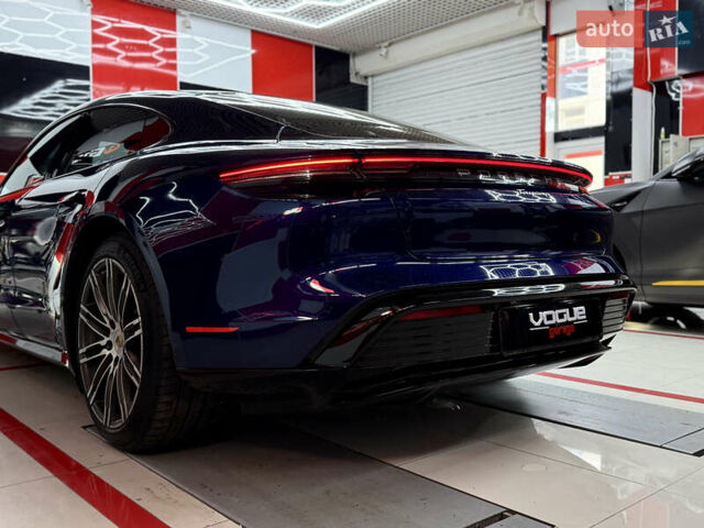 Синій Порше Тайкан, об'ємом двигуна 0 л та пробігом 55 тис. км за 57000 $, фото 8 на Automoto.ua