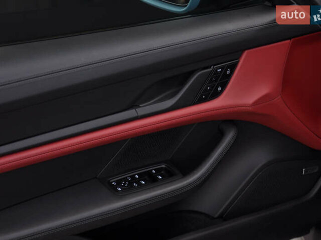 Синий Порше Тайкан, объемом двигателя 0 л и пробегом 15 тыс. км за 62000 $, фото 18 на Automoto.ua