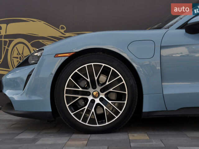 Синий Порше Тайкан, объемом двигателя 0 л и пробегом 15 тыс. км за 62000 $, фото 8 на Automoto.ua