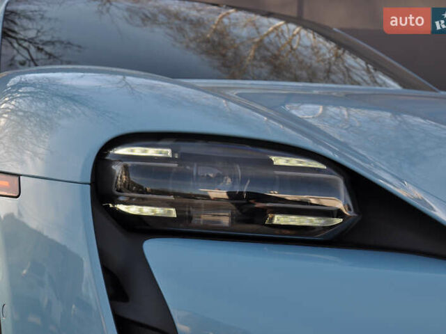 Синий Порше Тайкан, объемом двигателя 0 л и пробегом 15 тыс. км за 62000 $, фото 11 на Automoto.ua