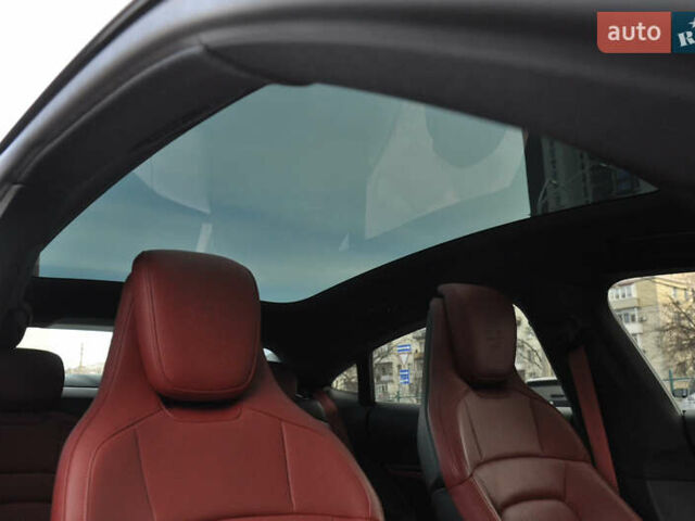 Синий Порше Тайкан, объемом двигателя 0 л и пробегом 15 тыс. км за 62000 $, фото 39 на Automoto.ua