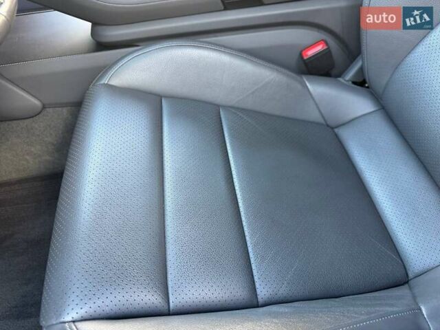 Синий Порше Тайкан, объемом двигателя 0 л и пробегом 35 тыс. км за 47900 $, фото 7 на Automoto.ua