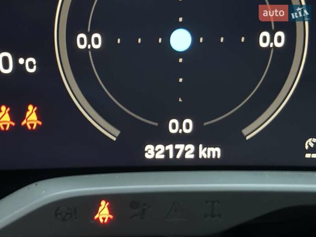 Зелений Порше Тайкан, об'ємом двигуна 0 л та пробігом 32 тис. км за 72000 $, фото 27 на Automoto.ua