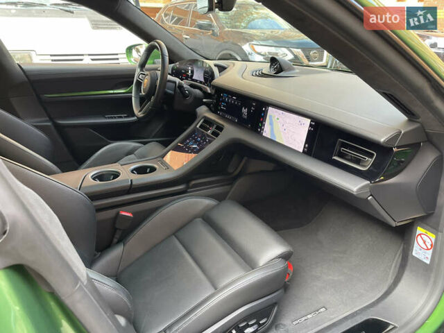 Зелений Порше Тайкан, об'ємом двигуна 0 л та пробігом 70 тис. км за 73000 $, фото 53 на Automoto.ua