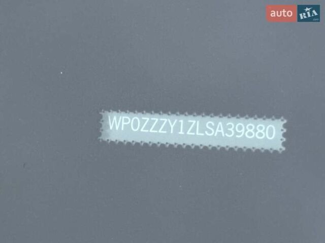 Зелений Порше Тайкан, об'ємом двигуна 0 л та пробігом 32 тис. км за 72000 $, фото 22 на Automoto.ua