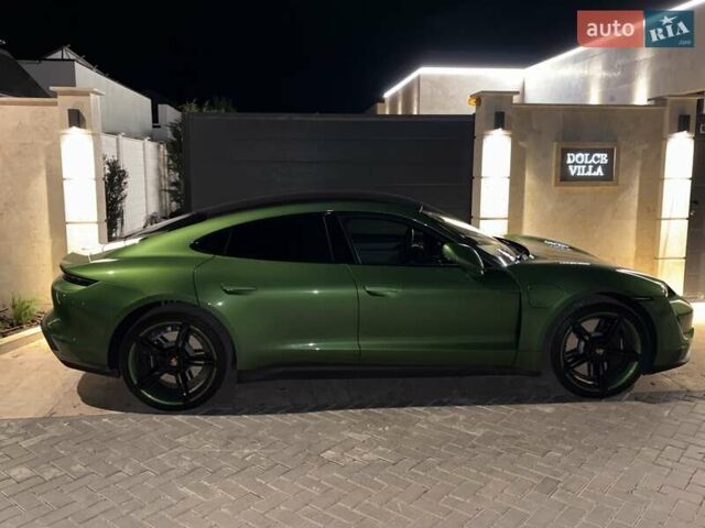 Зелений Порше Тайкан, об'ємом двигуна 0 л та пробігом 32 тис. км за 72000 $, фото 7 на Automoto.ua