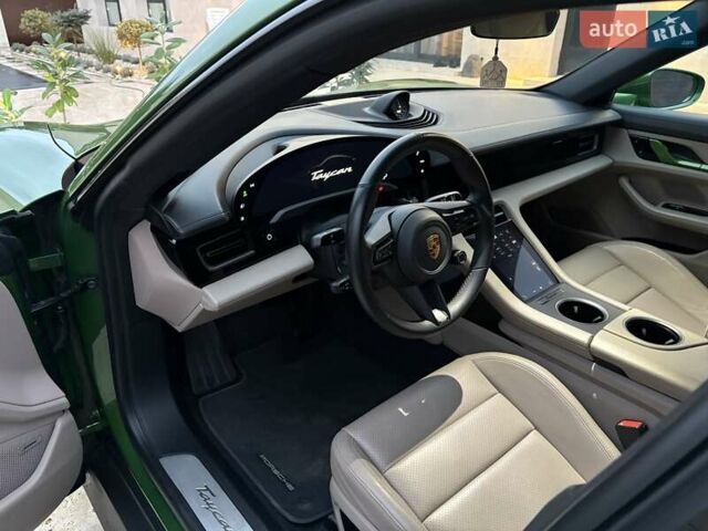Зелений Порше Тайкан, об'ємом двигуна 0 л та пробігом 32 тис. км за 72000 $, фото 24 на Automoto.ua