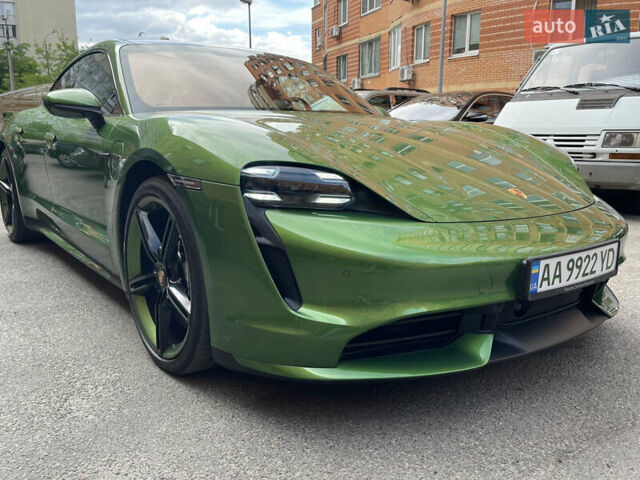 Зелений Порше Тайкан, об'ємом двигуна 0 л та пробігом 70 тис. км за 73000 $, фото 7 на Automoto.ua