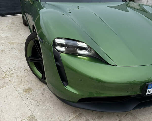 Зелений Порше Тайкан, об'ємом двигуна 0 л та пробігом 32 тис. км за 65000 $, фото 11 на Automoto.ua