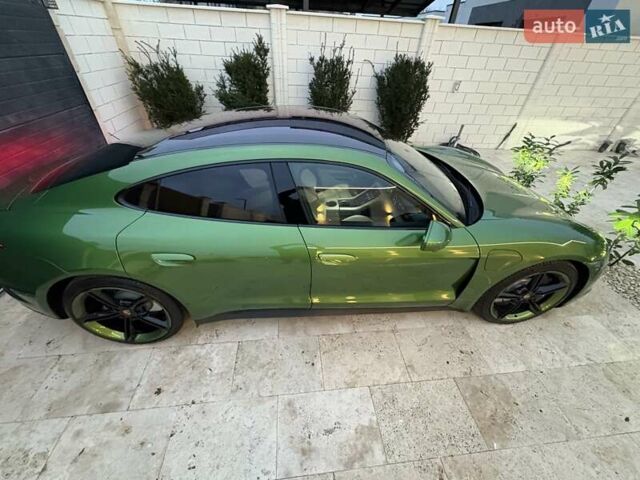 Зелений Порше Тайкан, об'ємом двигуна 0 л та пробігом 32 тис. км за 72000 $, фото 57 на Automoto.ua