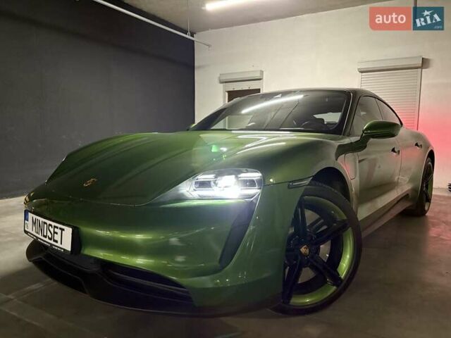 Зелений Порше Тайкан, об'ємом двигуна 0 л та пробігом 32 тис. км за 72000 $, фото 61 на Automoto.ua