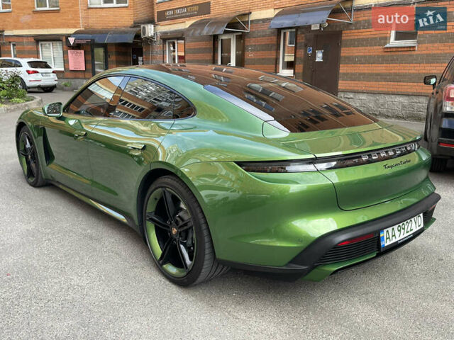 Зелений Порше Тайкан, об'ємом двигуна 0 л та пробігом 70 тис. км за 73000 $, фото 21 на Automoto.ua