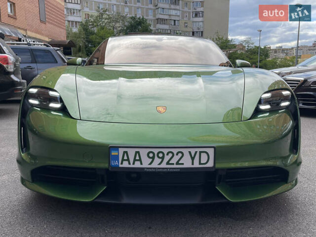 Зелений Порше Тайкан, об'ємом двигуна 0 л та пробігом 70 тис. км за 73000 $, фото 4 на Automoto.ua