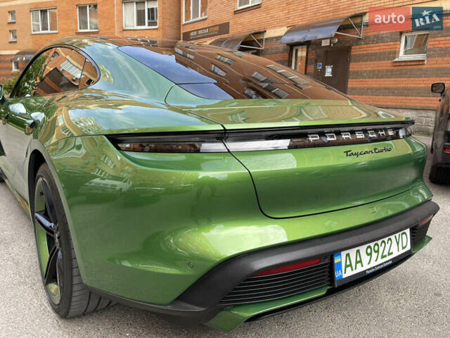Зелений Порше Тайкан, об'ємом двигуна 0 л та пробігом 70 тис. км за 73000 $, фото 19 на Automoto.ua