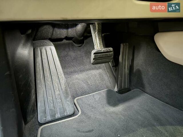 Зелений Порше Тайкан, об'ємом двигуна 0 л та пробігом 32 тис. км за 72000 $, фото 45 на Automoto.ua