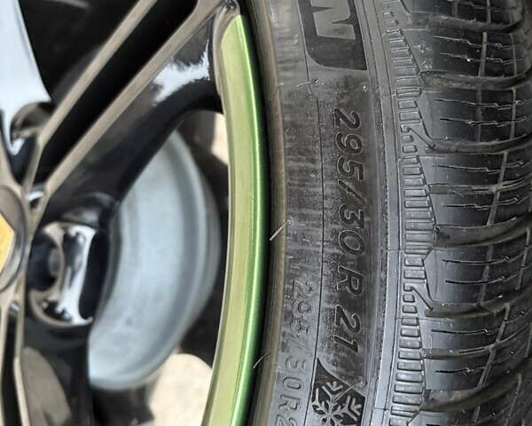 Зелений Порше Тайкан, об'ємом двигуна 0 л та пробігом 32 тис. км за 72000 $, фото 19 на Automoto.ua