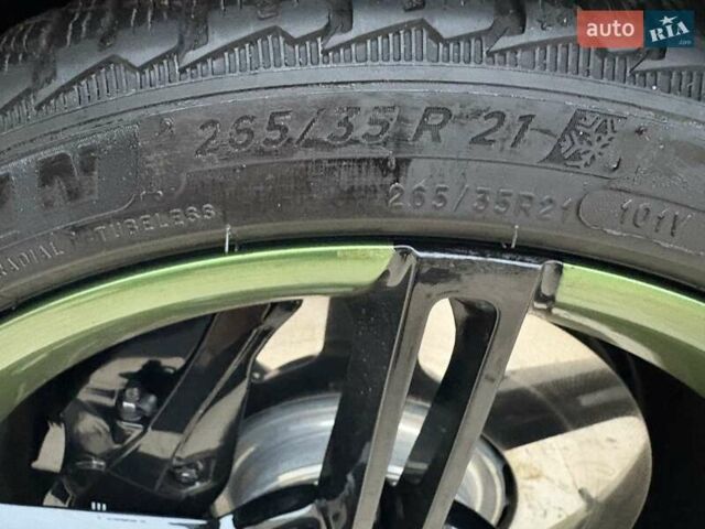 Зелений Порше Тайкан, об'ємом двигуна 0 л та пробігом 32 тис. км за 72000 $, фото 17 на Automoto.ua