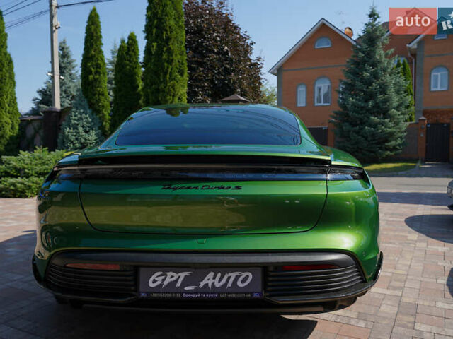 Зеленый Порше Тайкан, объемом двигателя 0 л и пробегом 9 тыс. км за 104700 $, фото 10 на Automoto.ua