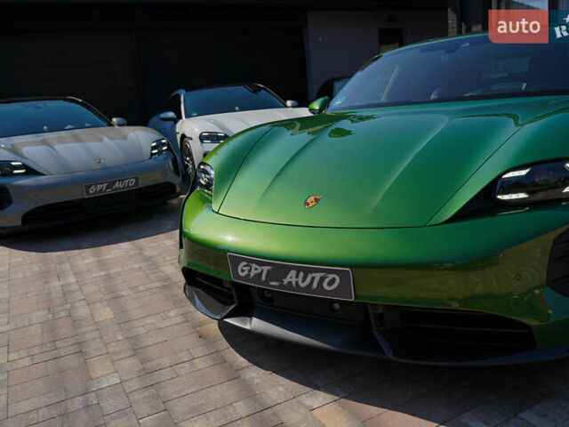 Зеленый Порше Тайкан, объемом двигателя 0 л и пробегом 9 тыс. км за 104700 $, фото 4 на Automoto.ua