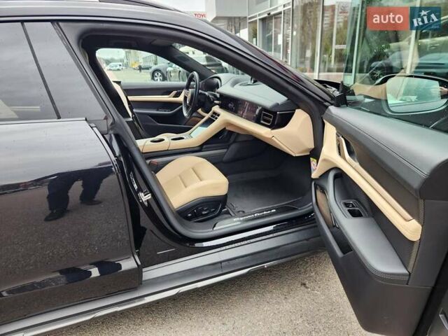 Чорний Порше Taycan Cross Turismo, об'ємом двигуна 0 л та пробігом 13 тис. км за 115500 $, фото 25 на Automoto.ua