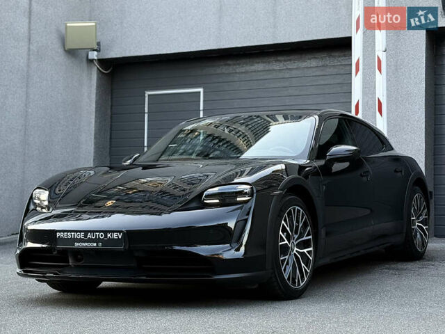 Черный Порше Taycan Cross Turismo, объемом двигателя 0 л и пробегом 15 тыс. км за 85000 $, фото 10 на Automoto.ua