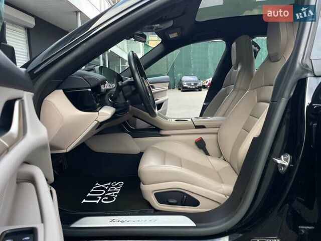 Черный Порше Taycan Cross Turismo, объемом двигателя 0 л и пробегом 45 тыс. км за 79900 $, фото 37 на Automoto.ua