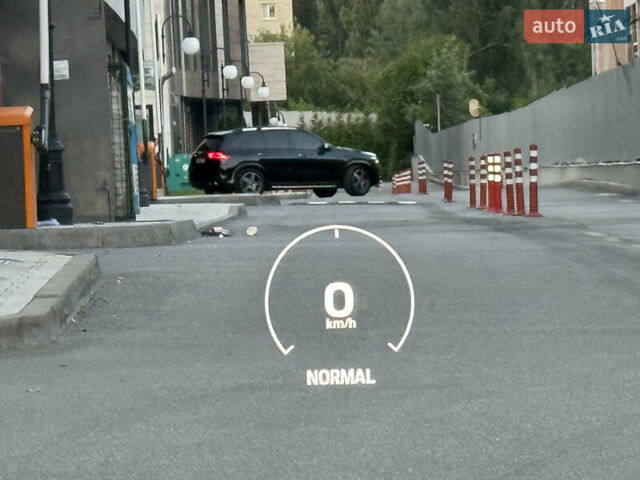 Черный Порше Taycan Cross Turismo, объемом двигателя 0 л и пробегом 15 тыс. км за 88000 $, фото 84 на Automoto.ua