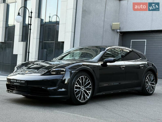 Черный Порше Taycan Cross Turismo, объемом двигателя 0 л и пробегом 15 тыс. км за 89000 $, фото 14 на Automoto.ua
