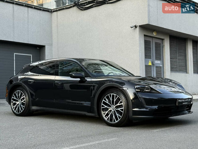 Черный Порше Taycan Cross Turismo, объемом двигателя 0 л и пробегом 15 тыс. км за 88000 $, фото 14 на Automoto.ua