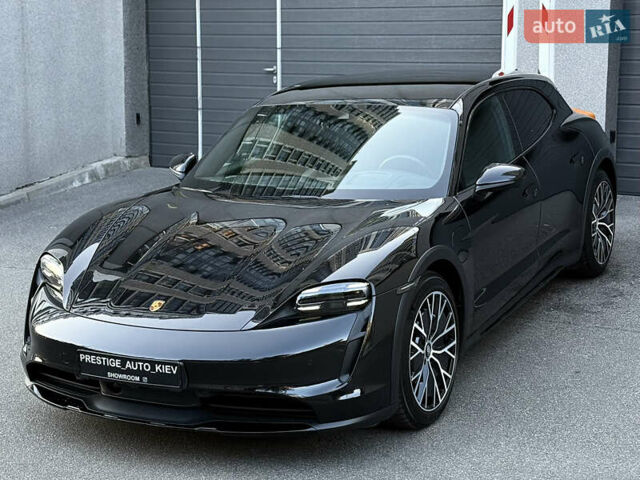 Черный Порше Taycan Cross Turismo, объемом двигателя 0 л и пробегом 15 тыс. км за 89000 $, фото 7 на Automoto.ua