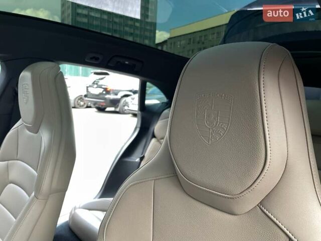 Черный Порше Taycan Cross Turismo, объемом двигателя 0 л и пробегом 45 тыс. км за 79900 $, фото 52 на Automoto.ua