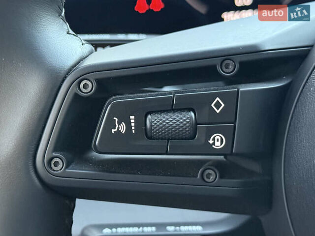 Черный Порше Taycan Cross Turismo, объемом двигателя 0 л и пробегом 15 тыс. км за 85000 $, фото 66 на Automoto.ua