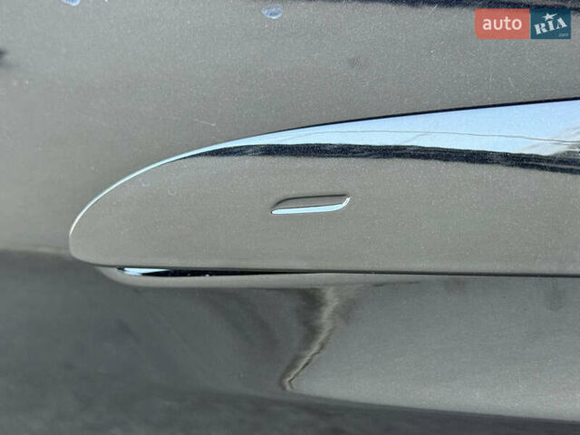 Черный Порше Taycan Cross Turismo, объемом двигателя 0 л и пробегом 15 тыс. км за 85000 $, фото 36 на Automoto.ua