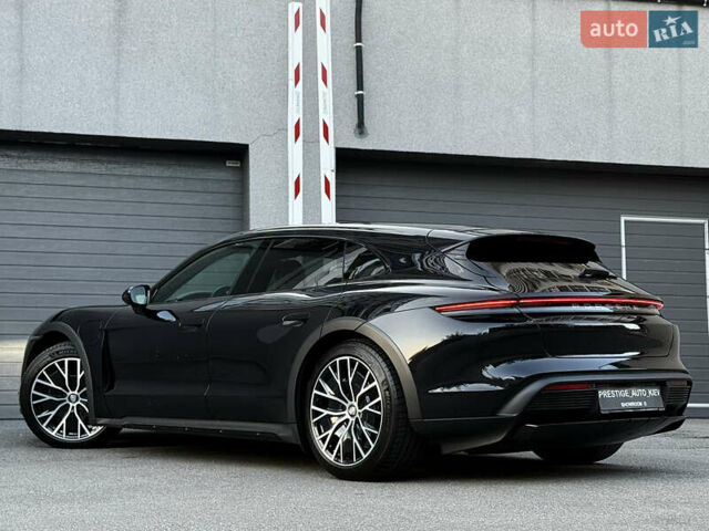 Черный Порше Taycan Cross Turismo, объемом двигателя 0 л и пробегом 15 тыс. км за 85000 $, фото 28 на Automoto.ua