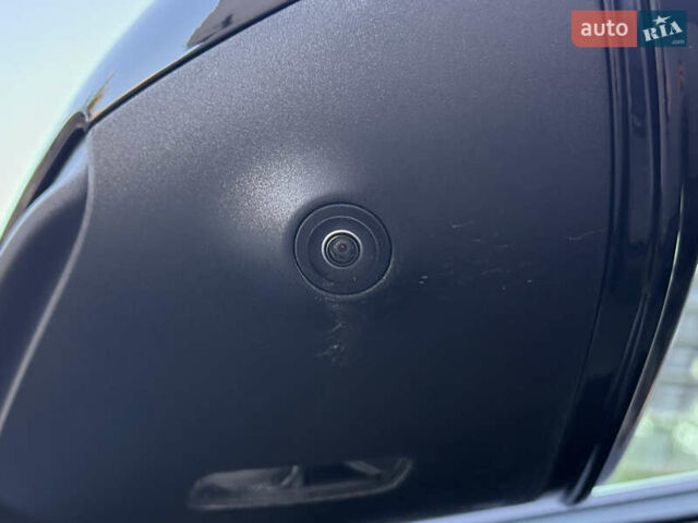 Черный Порше Taycan Cross Turismo, объемом двигателя 0 л и пробегом 15 тыс. км за 85000 $, фото 35 на Automoto.ua