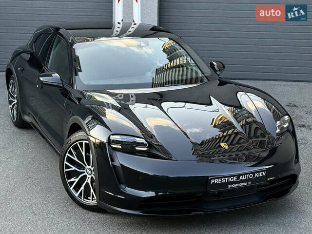 Черный Порше Taycan Cross Turismo, объемом двигателя 0 л и пробегом 15 тыс. км за 85000 $, фото 1 на Automoto.ua