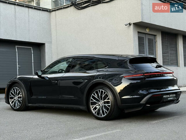 Черный Порше Taycan Cross Turismo, объемом двигателя 0 л и пробегом 15 тыс. км за 88000 $, фото 24 на Automoto.ua