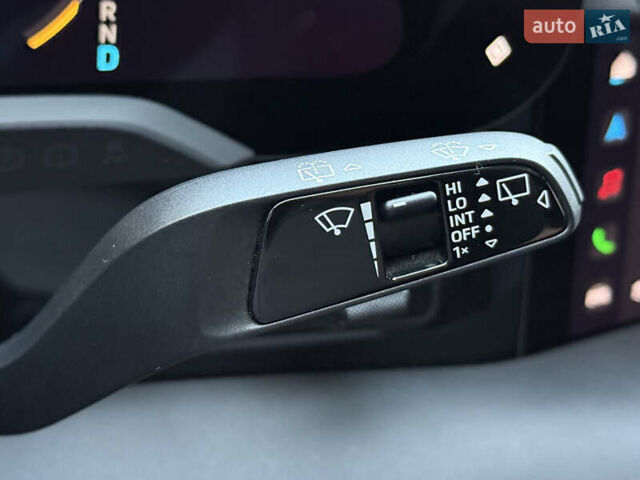 Черный Порше Taycan Cross Turismo, объемом двигателя 0 л и пробегом 15 тыс. км за 85000 $, фото 68 на Automoto.ua