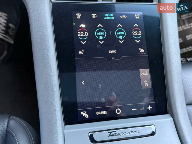 Черный Порше Taycan Cross Turismo, объемом двигателя 0 л и пробегом 15 тыс. км за 88000 $, фото 77 на Automoto.ua