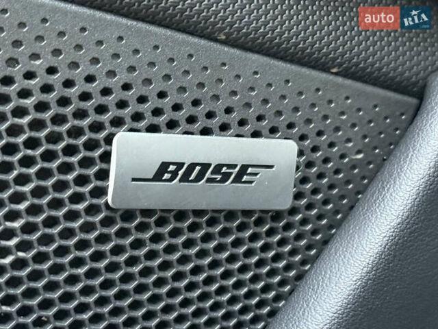 Черный Порше Taycan Cross Turismo, объемом двигателя 0 л и пробегом 15 тыс. км за 88000 $, фото 56 на Automoto.ua