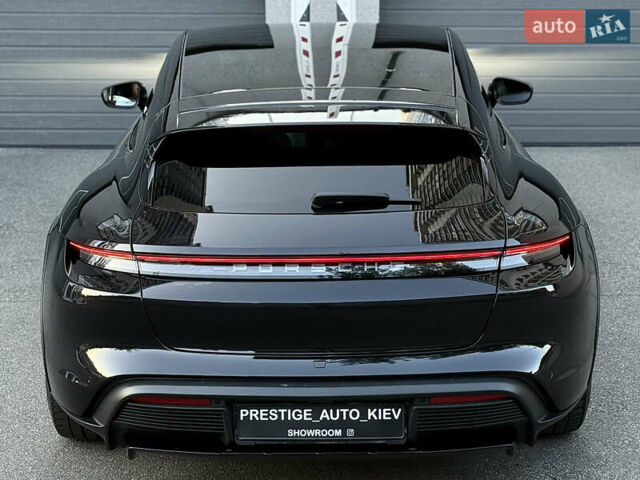 Черный Порше Taycan Cross Turismo, объемом двигателя 0 л и пробегом 15 тыс. км за 85000 $, фото 17 на Automoto.ua