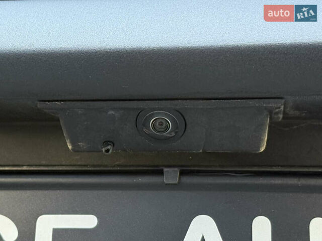 Черный Порше Taycan Cross Turismo, объемом двигателя 0 л и пробегом 15 тыс. км за 85000 $, фото 38 на Automoto.ua