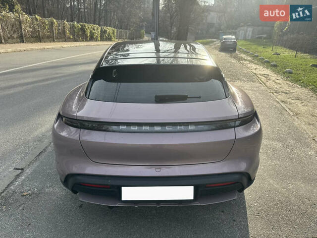 Фиолетовый Порше Taycan Cross Turismo, объемом двигателя 0 л и пробегом 29 тыс. км за 70000 $, фото 19 на Automoto.ua