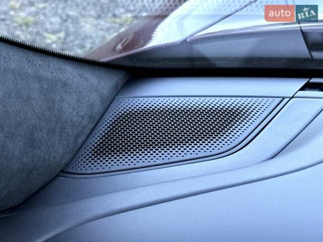 Червоний Порше Taycan Cross Turismo, об'ємом двигуна 0 л та пробігом 72 тис. км за 61500 $, фото 59 на Automoto.ua