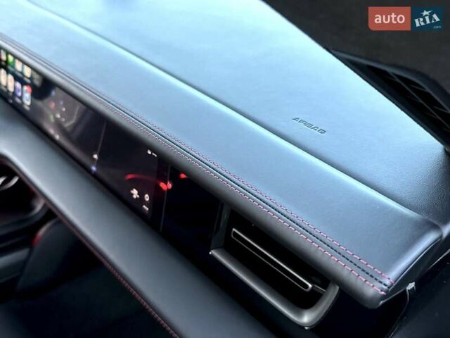 Червоний Порше Taycan Cross Turismo, об'ємом двигуна 0 л та пробігом 72 тис. км за 61500 $, фото 46 на Automoto.ua