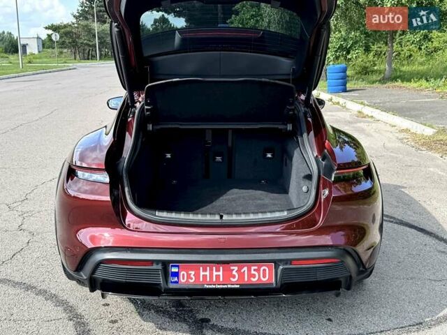 Червоний Порше Taycan Cross Turismo, об'ємом двигуна 0 л та пробігом 72 тис. км за 61500 $, фото 22 на Automoto.ua
